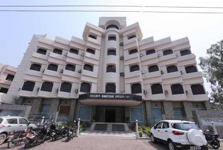 Hotel Krishna Palace Ayodhya Eksteriør billede