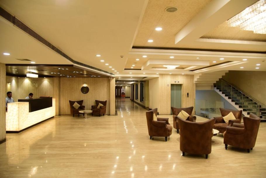 Hotel Krishna Palace Ayodhya Eksteriør billede