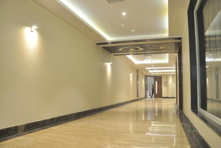 Hotel Krishna Palace Ayodhya Eksteriør billede