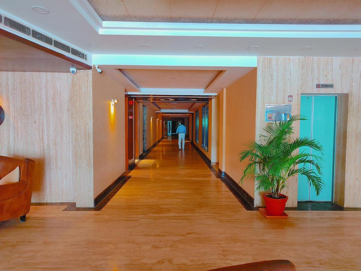 Hotel Krishna Palace Ayodhya Eksteriør billede